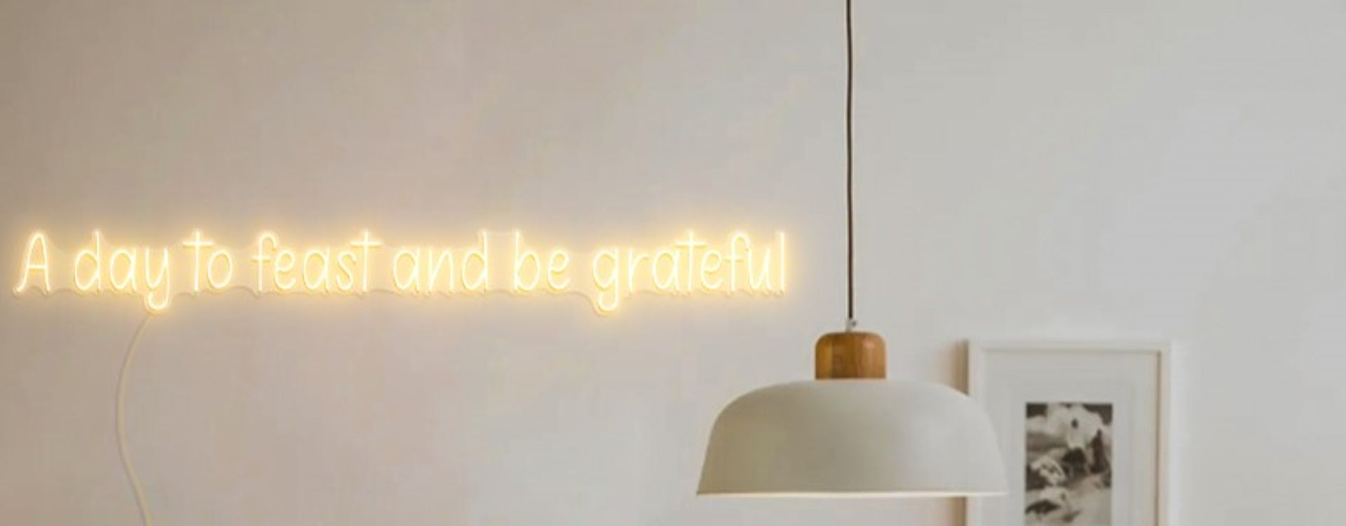 Thanksgiving 2024 Gift Ideas: Lamomo Neon's Trendsetting Collection