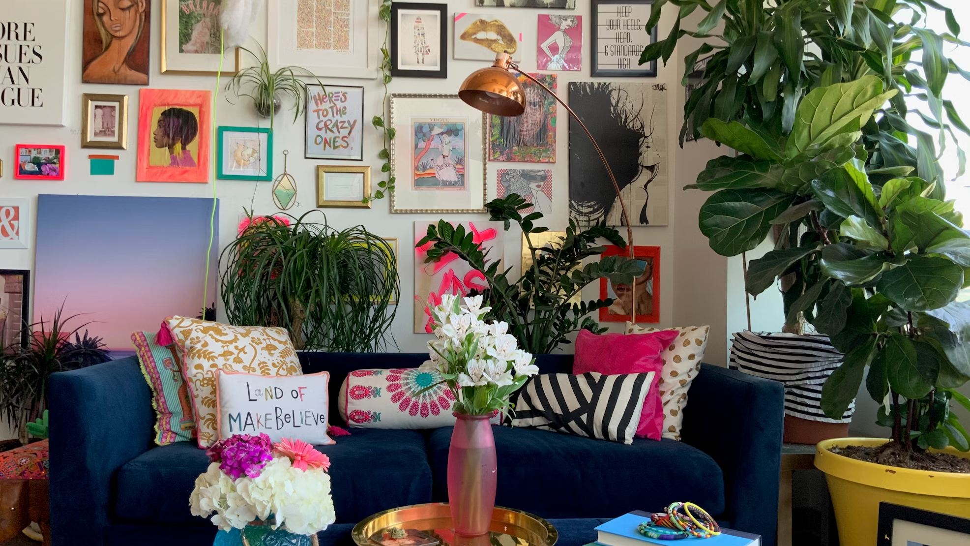 Y2K vibe home decor for Gen Z