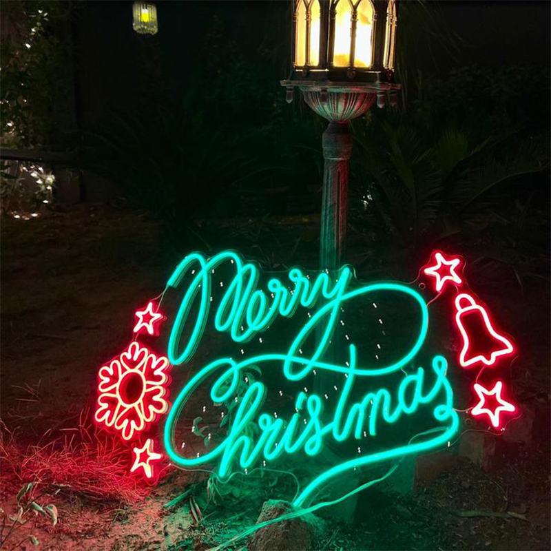Lamomo Christmas neon signs