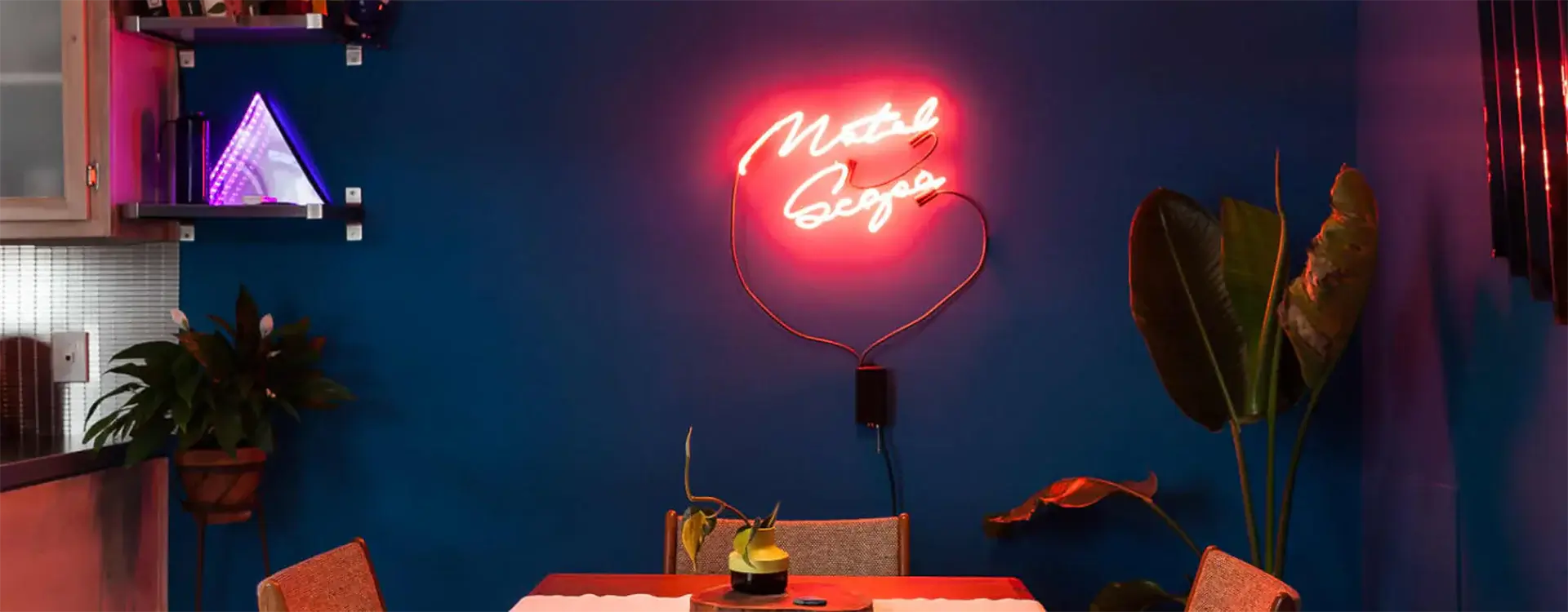 Artwork and Design Trends: Blending Contemporary Style with Neon Art