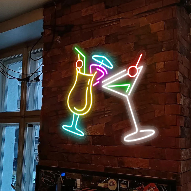 Cocktails Neonschild für die Hausbar