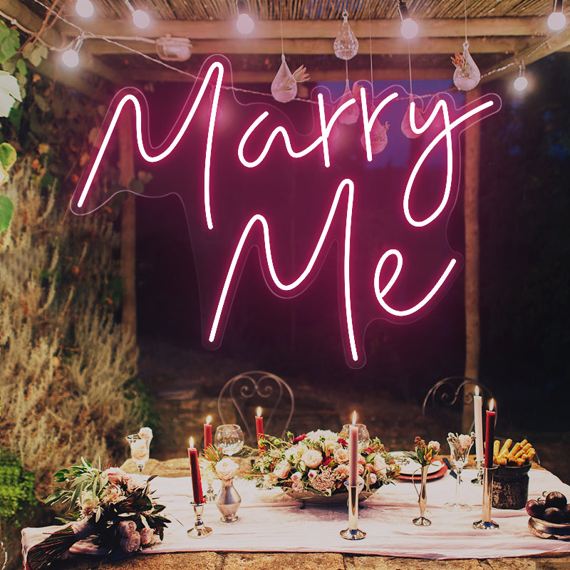 Enseigne au néon Marry Me pour mariage