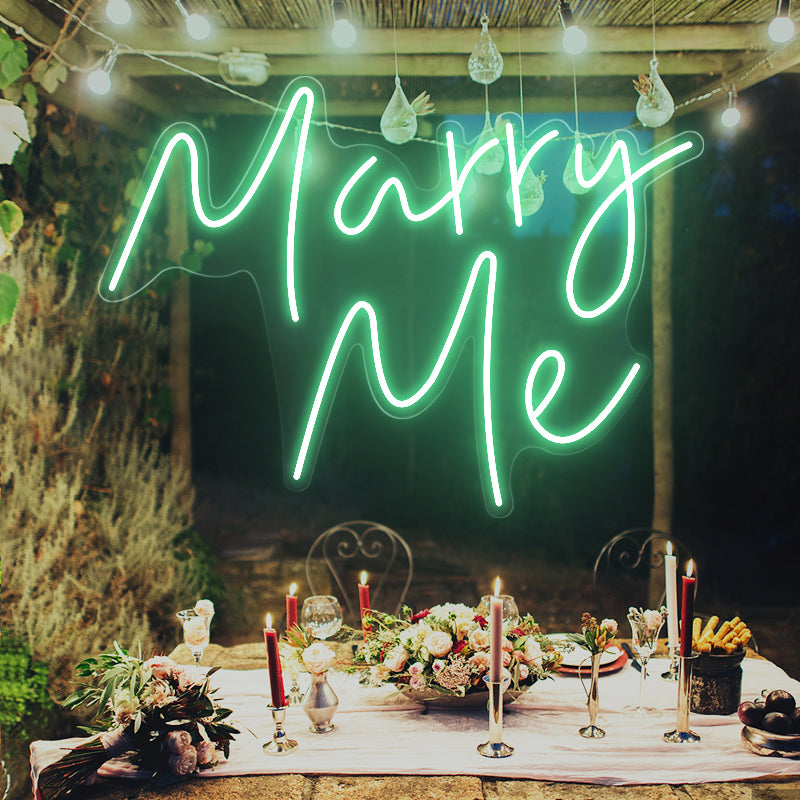 Enseigne au néon Marry Me pour mariage