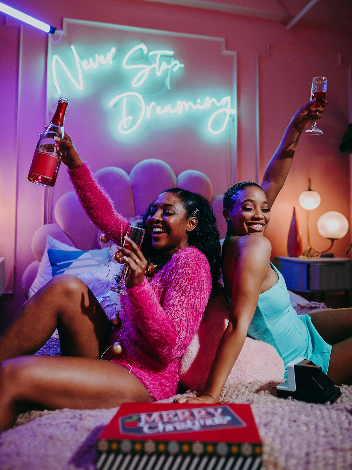 Never_Stop_Dreaming_Neon_Light